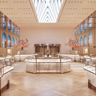 Tiffany & Co. on 727 Fifth Avenue in NYC.