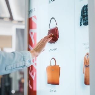 AI in retail store aisle