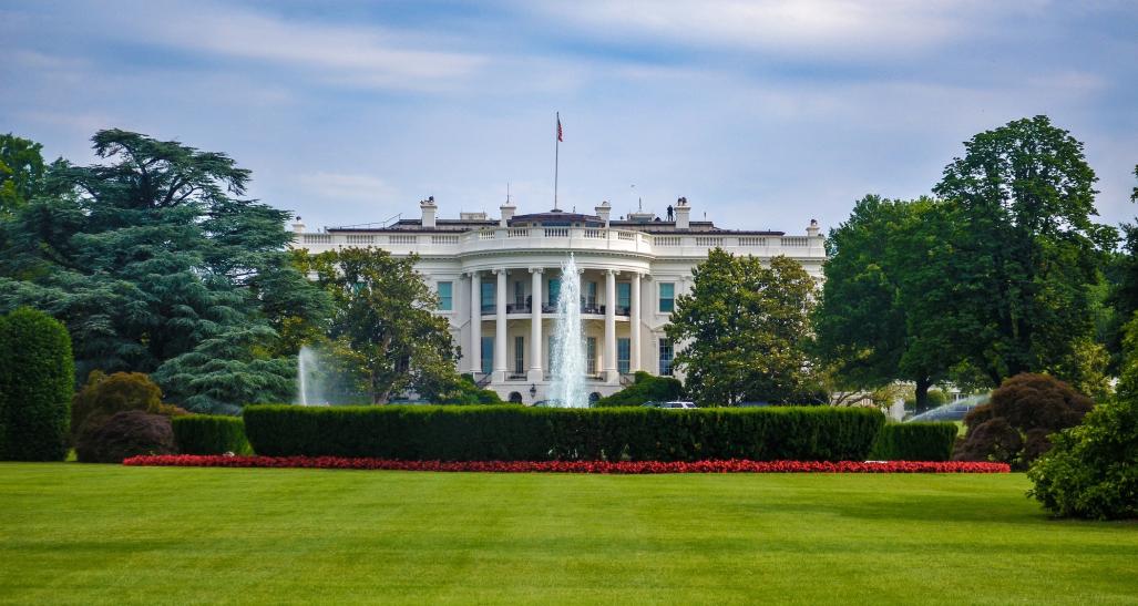 The whitehouse from the south lawn