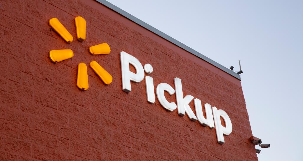 Walmart Pickup sign on building